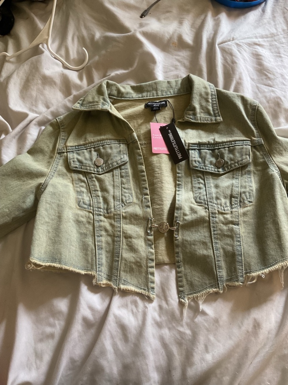 PrettyLittleThing Petite Light Olive Cropped Jacket
